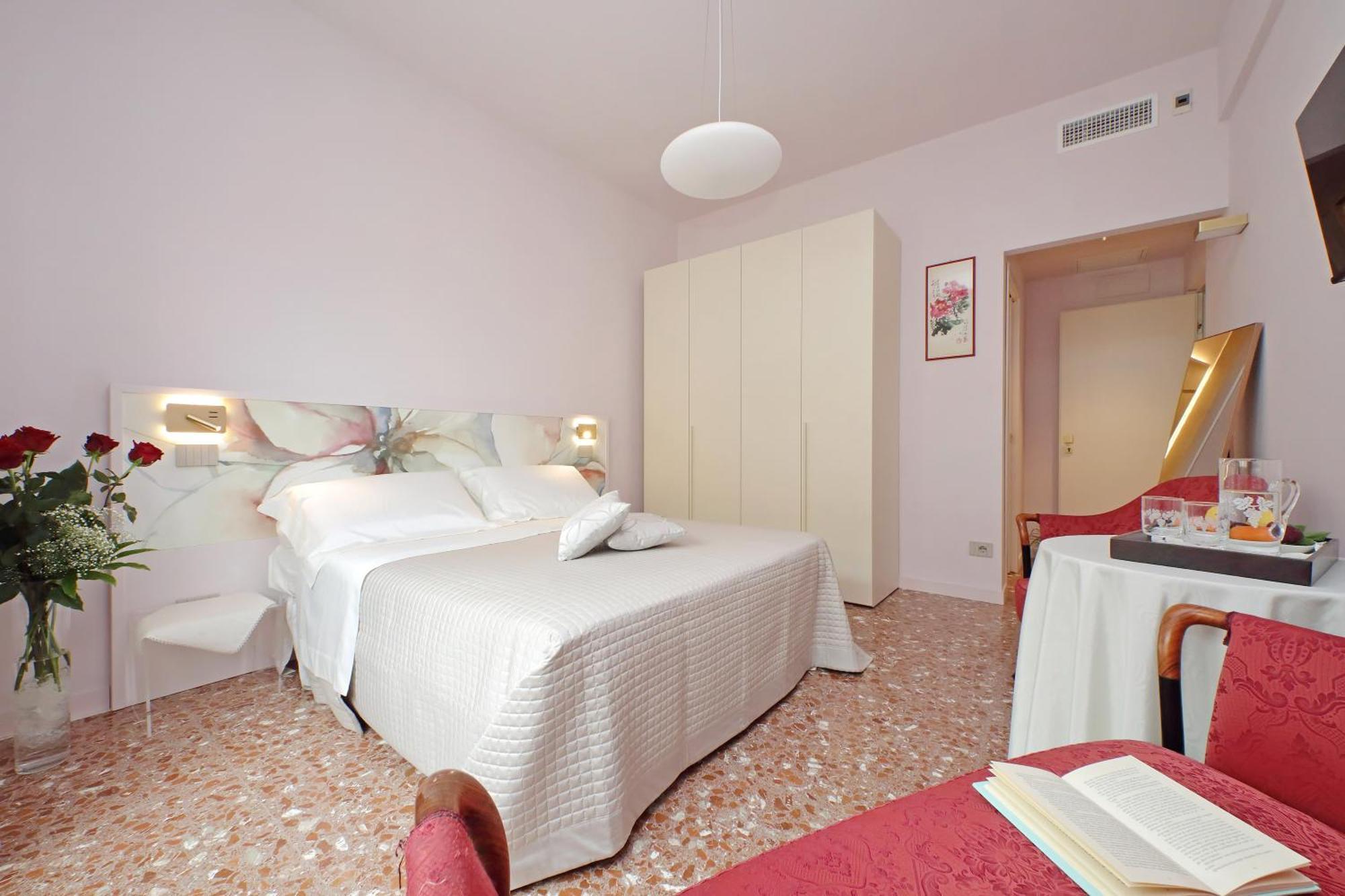 On Rome Affittacamere O Guesthouse Esterno foto